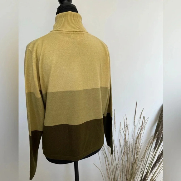 Marise petite yellow and green colorblock turtleneck size large - Picture 5 of 9